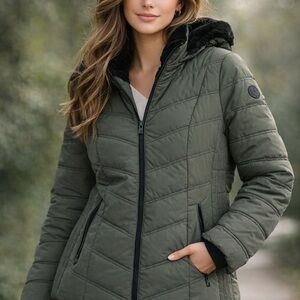 Nautica Women's Puffer Jacket - Forest Green